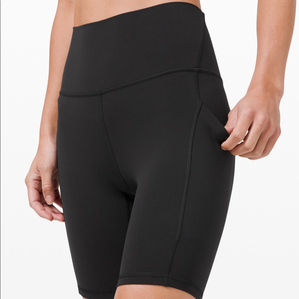 Lululemon Black Align Short 8” *Pocket size 4!